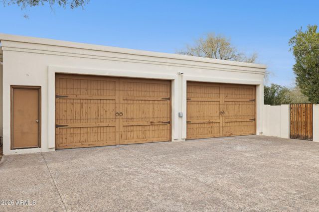 8303 N 61st Place, Paradise Valley, AZ 85253