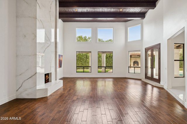 8303 N 61st Place, Paradise Valley, AZ 85253