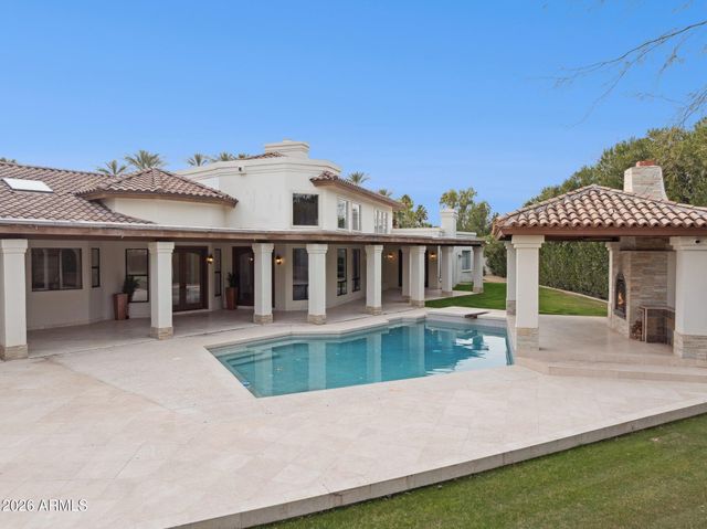 8303 N 61st Place, Paradise Valley, AZ 85253