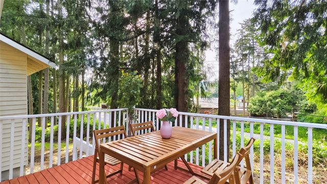 5392 April Drive, Langley, WA 98260