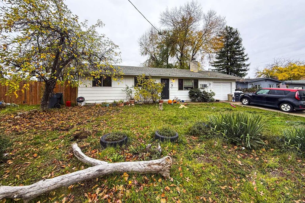 1960 Grandview Avenue, Medford, OR 97504