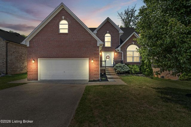 207 River Edge Dr, Shepherdsville, KY 40165