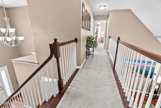 207 River Edge Dr, Shepherdsville, KY 40165