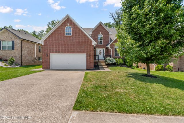 207 River Edge Dr, Shepherdsville, KY 40165