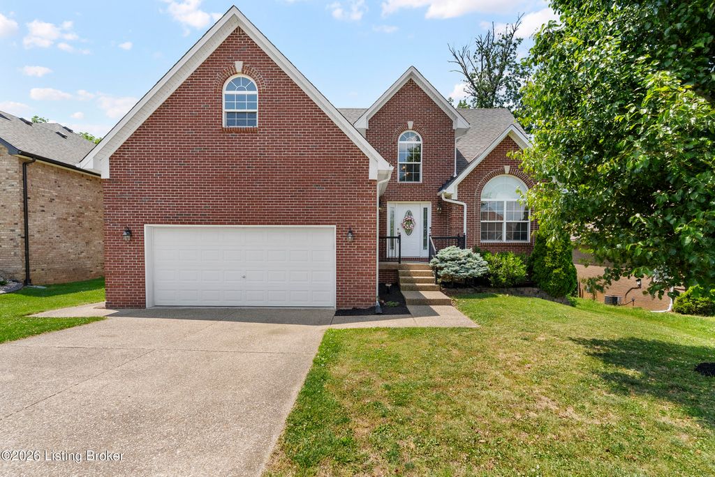 207 River Edge Dr, Shepherdsville, KY 40165