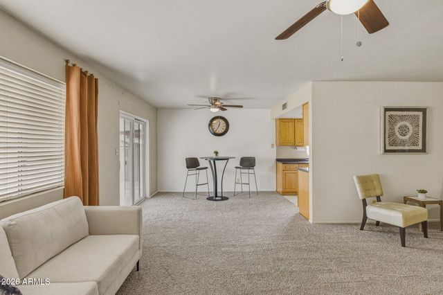 5625 W SUNNYSIDE Drive, Glendale, AZ 85304