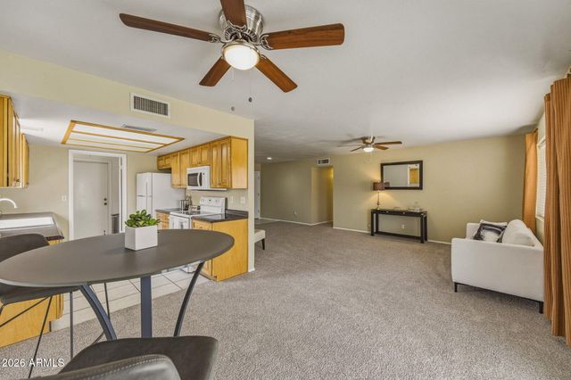 5625 W SUNNYSIDE Drive, Glendale, AZ 85304