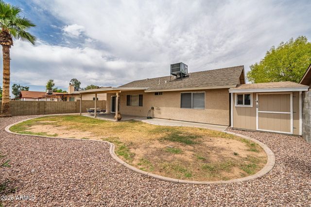 5625 W SUNNYSIDE Drive, Glendale, AZ 85304