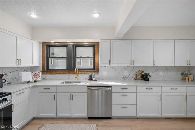 2206 Westminster Road, Cleveland Heights, OH 44118