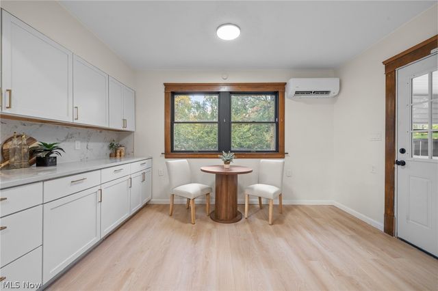 2206 Westminster Road, Cleveland Heights, OH 44118