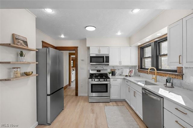 2206 Westminster Road, Cleveland Heights, OH 44118