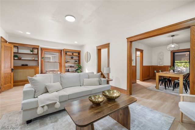 2206 Westminster Road, Cleveland Heights, OH 44118