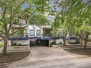 4319 Bowser Avenue 204, Dallas, TX 75219