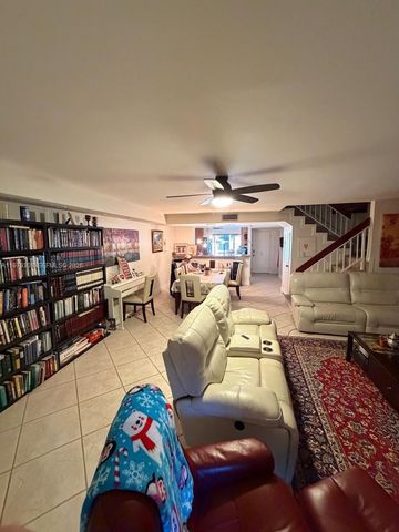 2661 NE 164th Street 40, North Miami Beach, FL 33160