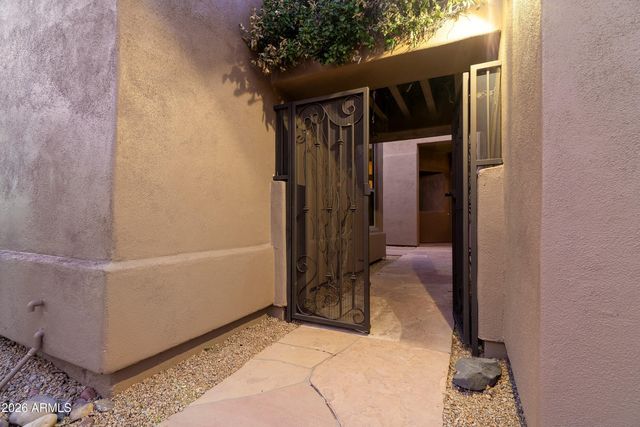 6770 E NIGHTINGALE STAR Circle, Scottsdale, AZ 85266