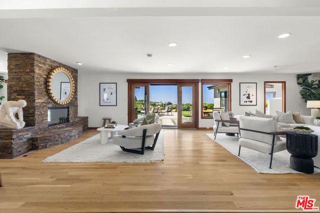 3711 Beverly Ridge Drive, Los Angeles, CA 91423