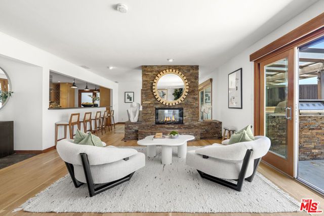 3711 Beverly Ridge Drive, Los Angeles, CA 91423