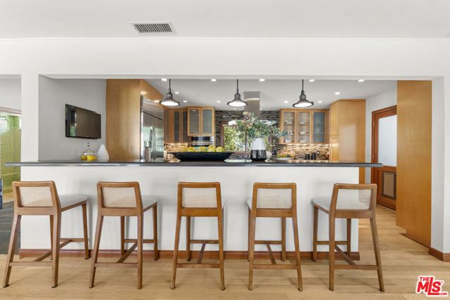 3711 Beverly Ridge Drive, Los Angeles, CA 91423