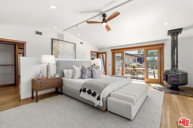 3711 Beverly Ridge Drive, Los Angeles, CA 91423
