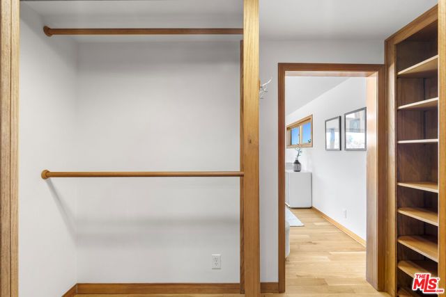 3711 Beverly Ridge Drive, Los Angeles, CA 91423