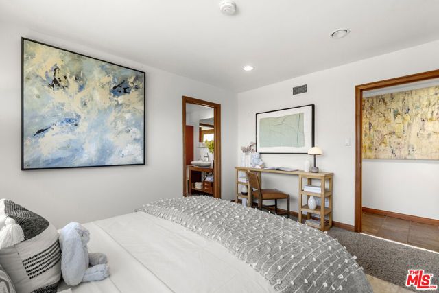 3711 Beverly Ridge Drive, Los Angeles, CA 91423