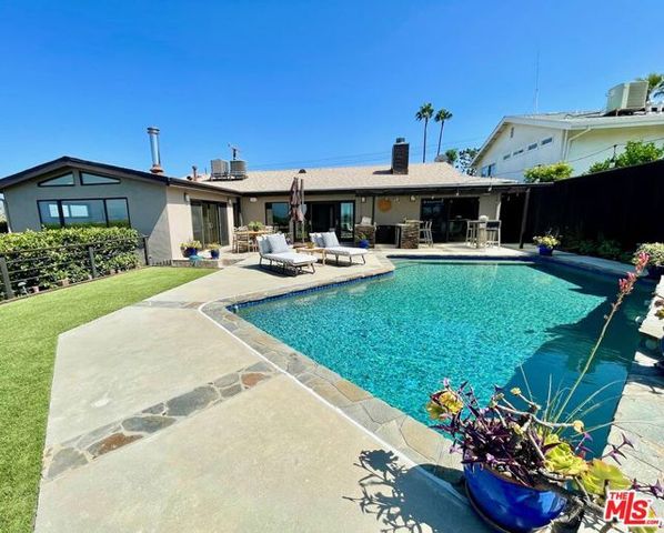 3711 Beverly Ridge Drive, Los Angeles, CA 91423