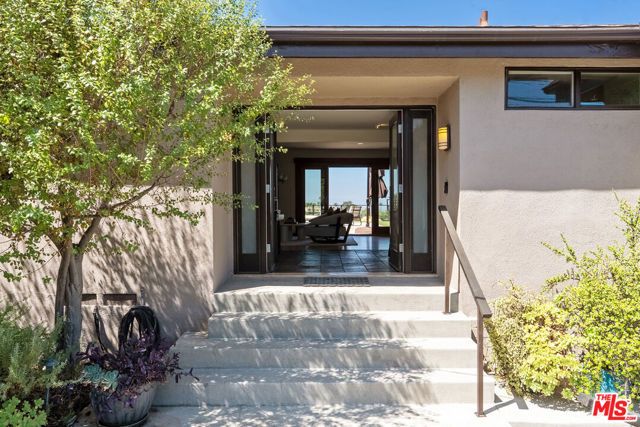 3711 Beverly Ridge Drive, Los Angeles, CA 91423