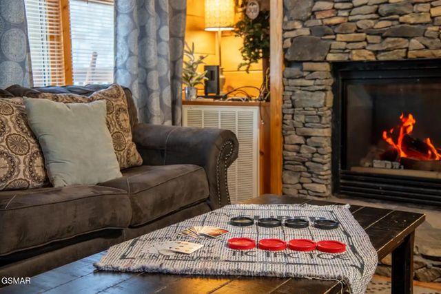 713 Harrier Court Way, Pigeon Forge, TN 37863