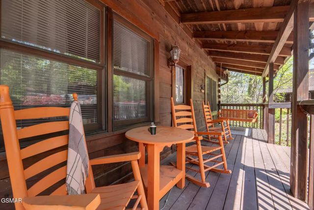 713 Harrier Court Way, Pigeon Forge, TN 37863