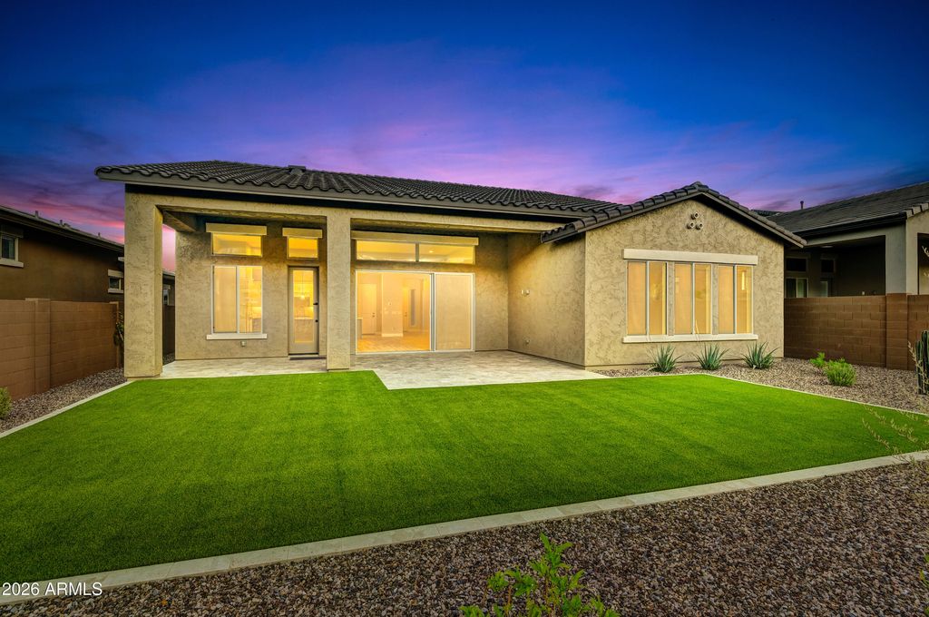 Image 24 of property listing at 32470 N 134TH Lane, Peoria, AZ 85383