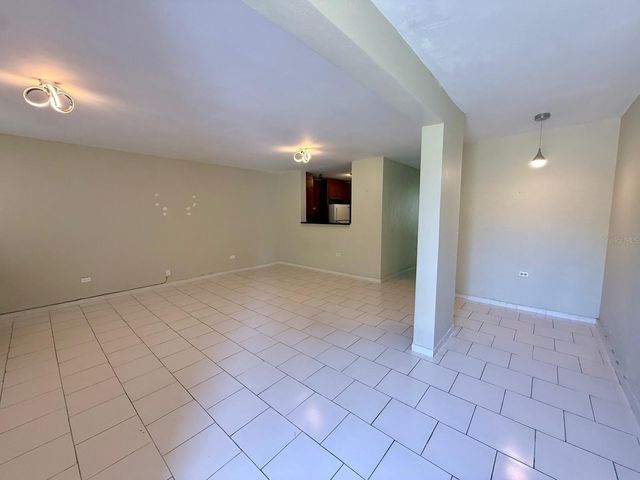 6 CALLE, Guaynabo, PR 00966