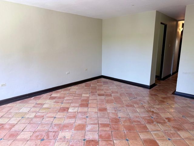 6 CALLE, Guaynabo, PR 00966