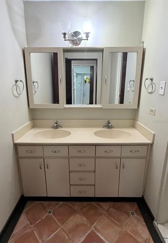 6 CALLE, Guaynabo, PR 00966