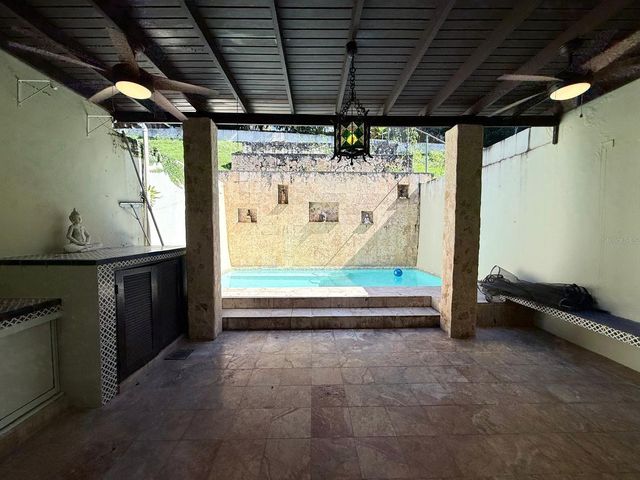 6 CALLE, Guaynabo, PR 00966