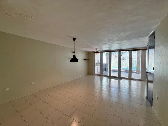 6 CALLE, Guaynabo, PR 00966