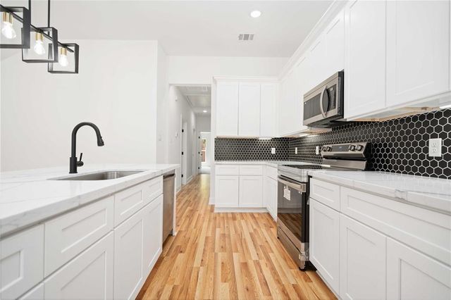 205 Bolden Street B, Houston, TX 77029