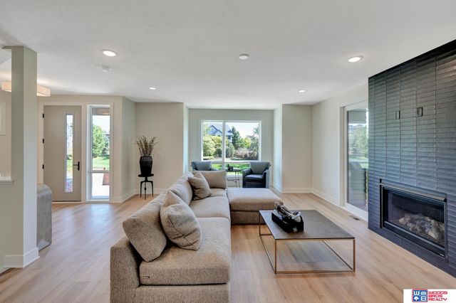 7021 Stonebrook Parkway, Lincoln, NE 68521