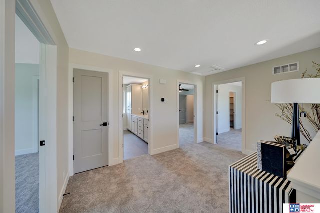 7021 Stonebrook Parkway, Lincoln, NE 68521