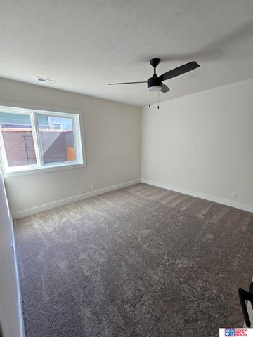 7021 Stonebrook Parkway, Lincoln, NE 68521