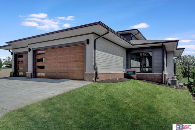 7021 Stonebrook Parkway, Lincoln, NE 68521