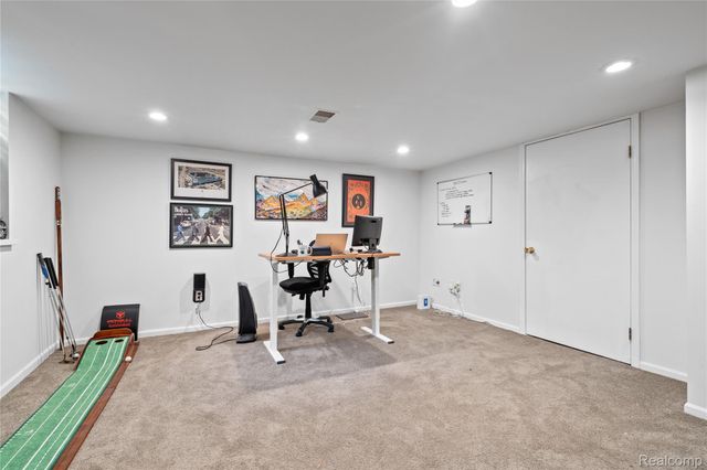 1057 N Old Woodward Avenue, Birmingham, MI 48009