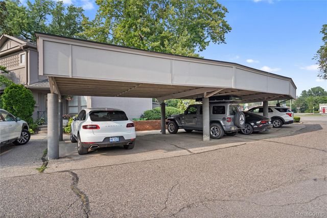 1057 N Old Woodward Avenue, Birmingham, MI 48009