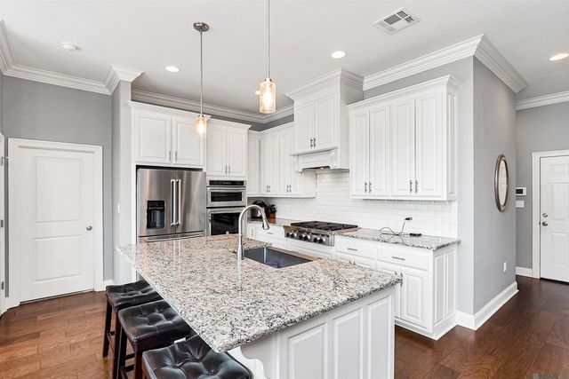 209 Amelia Ct, New Roads, LA 70760