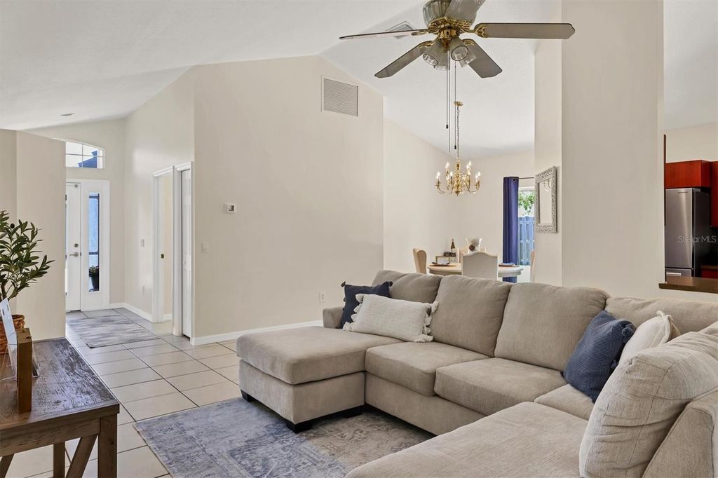 Image 14 of property listing at 5485 ASHTON MANOR DRIVE, Sarasota, FL 34233