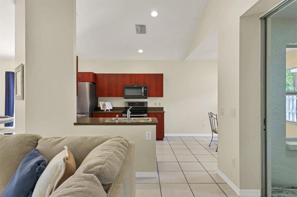 Image 15 of property listing at 5485 ASHTON MANOR DRIVE, Sarasota, FL 34233