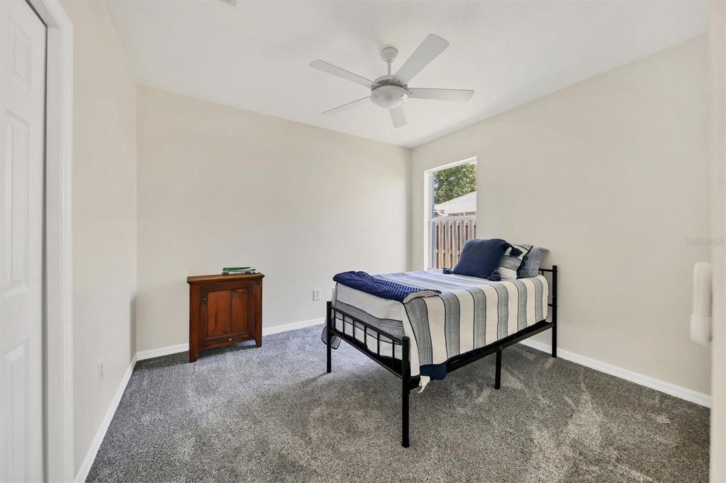 Image 27 of property listing at 5485 ASHTON MANOR DRIVE, Sarasota, FL 34233