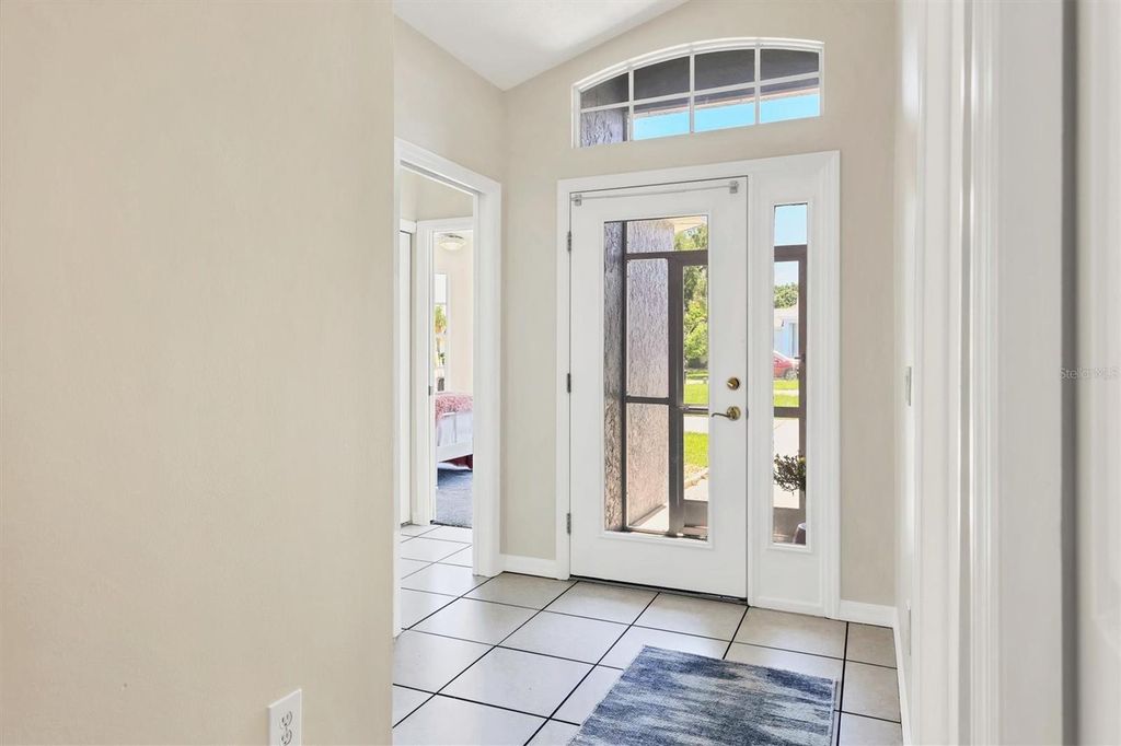 Image 7 of property listing at 5485 ASHTON MANOR DRIVE, Sarasota, FL 34233