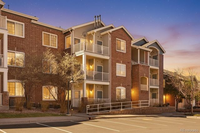 2662 S Cathay Way 303, Aurora, CO 80013