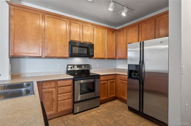 2662 S Cathay Way 303, Aurora, CO 80013