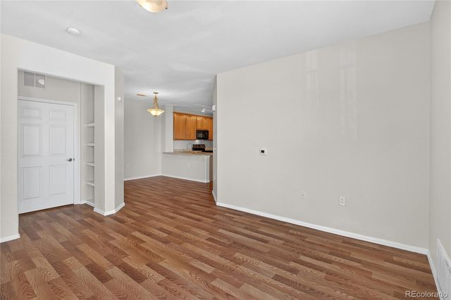 2662 S Cathay Way 303, Aurora, CO 80013